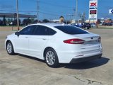Used 2019 Ford Fusion SE image 3