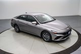 Used 2024 Hyundai Elantra SEL image 2