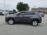 Used 2022 Jeep Compass Latitude image 4