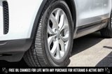 Used 2018 Land Rover Discovery SE image 4