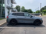 Certified 2022 Volkswagen Tiguan SE R-Line image 2
