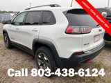 Used 2019 Jeep Cherokee Trailhawk image 3