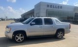 Used 2011 Chevrolet Avalanche LTZ image 3