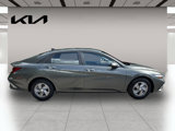 Used 2025 Hyundai Elantra SE image 2