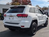 Used 2021 Jeep Grand Cherokee Laredo image 3