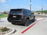 Used 2017 Cadillac Escalade Luxury image 3