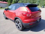Used 2021 Volvo XC40 T5 R-Design w/ Advanced Package image 3