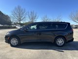 New 2025 Chrysler Pacifica Select image 4
