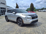 Used 2022 Mitsubishi Outlander ES image 3
