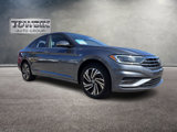 Used 2020 Volkswagen Jetta SEL Premium image 2
