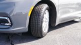 Used 2022 Chrysler Pacifica Touring-L image 6