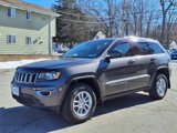 Used 2020 Jeep Grand Cherokee Laredo image 3