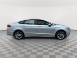 Used 2017 Ford Fusion SE w/ Fusion SE Technology Package image 4