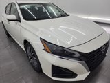 Used 2023 Nissan Altima 2.5 SV image 2