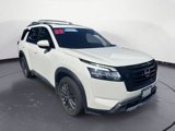 Used 2023 Nissan Pathfinder SL w/ SL Premium Package image 3