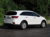 Used 2020 Kia Sorento LX w/ LX I4 Convenience Package image 3