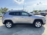 Used 2022 Jeep Compass Latitude w/ Convenience Group image 2
