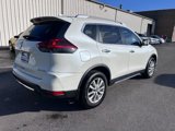 Used 2018 Nissan Rogue SV w/ Premium Package image 5