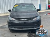 Used 2023 Chrysler Voyager LX image 2