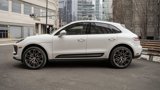Certified 2024 Porsche Macan image 2