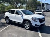 Used 2024 GMC Terrain SLE image 2