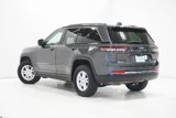 Used 2024 Jeep Grand Cherokee Laredo image 5