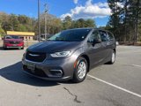 Used 2023 Chrysler Pacifica Touring-L image 2