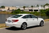 Used 2020 Honda Accord Touring image 3