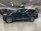 Certified 2022 Ford Explorer XLT w/ Equipment Group 202A image 4