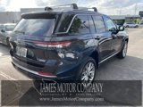 Used 2022 Jeep Grand Cherokee Summit w/ Luxury Tech Group V image 5