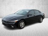 Used 2025 Hyundai Elantra SE image 3