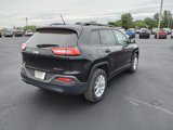 Used 2017 Jeep Cherokee Sport image 6