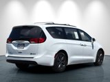 Used 2019 Chrysler Pacifica Limited w/ Advanced Safetytec Group image 4