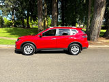 Used 2017 Nissan Rogue SV image 2