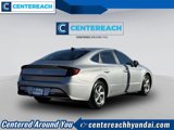Used 2023 Hyundai Sonata SE w/ Preferred Accessory Package image 4