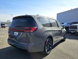 New 2025 Chrysler Pacifica Limited image 5