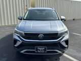 Certified 2024 Volkswagen Taos SE w/ MDO Package image 2