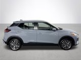 Used 2024 Nissan Kicks SV image 5