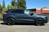 Used 2024 Ford Edge SE w/ Black Appearance Package image 3