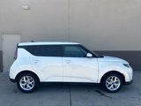 Used 2023 Kia Soul LX w/ LX Technology Package image 5