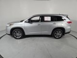Certified 2018 Toyota Highlander XLE image 2