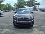 Used 2014 Toyota Highlander XLE image 2