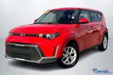 Used 2023 Kia Soul LX w/ LX Technology Package image 3