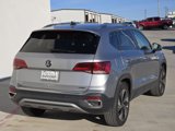 New 2024 Volkswagen Taos SE image 4