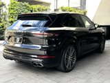 Used 2021 Porsche Cayenne Turbo image 3
