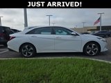Used 2023 Hyundai Elantra SEL w/ Convenience Package image 3
