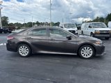 Used 2019 Toyota Camry LE image 2