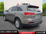 Used 2017 Kia Sorento LX w/ LX Convenience Package image 4
