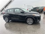 Used 2021 Nissan Kicks SV image 3