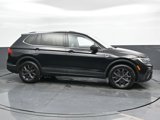 Used 2023 Volkswagen Tiguan SE image 4
